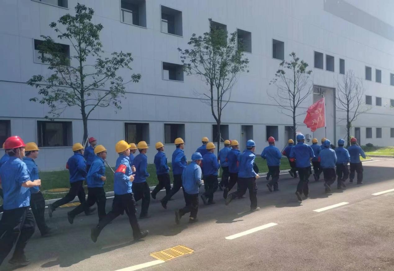 战高温、防洪涝、促生产、稳发电 熊猫体育打好迎峰度夏“组合拳”